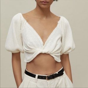 NEVER WORN urban outfitters knotted crop top